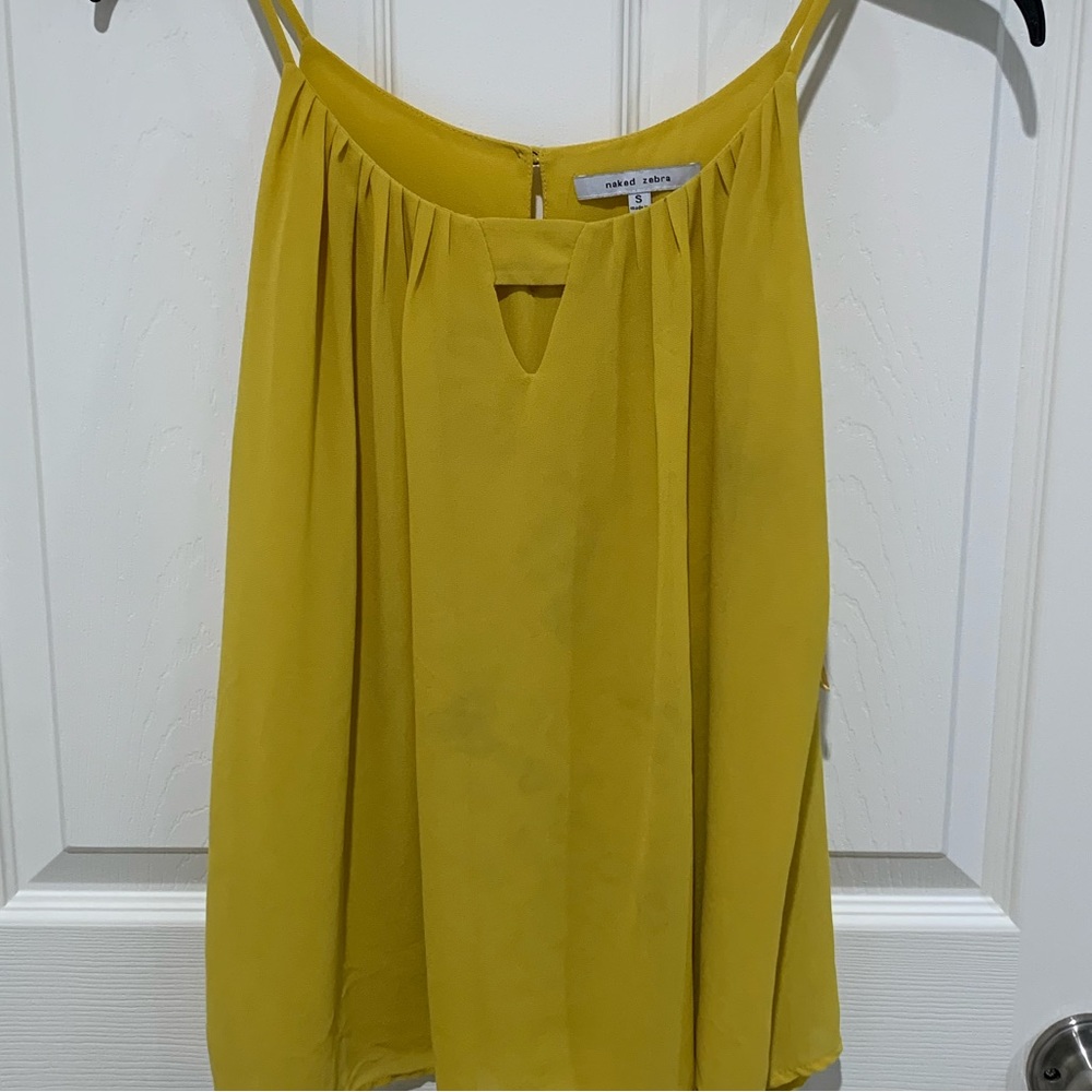 Yellow top size small